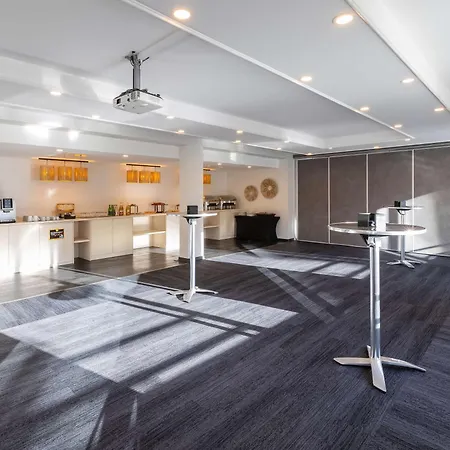 Novotel Kirchberg Otel