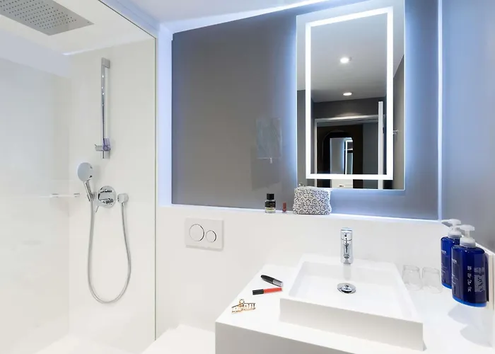 Novotel Kirchberg Otel 4*