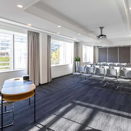 Novotel Kirchberg Otel